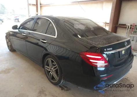 2019 Mercedes-Benz E 300 from USA, damaged, VIN WDDZF4JB1KA581458